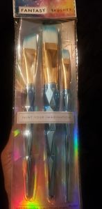 New fantasy paint brush set